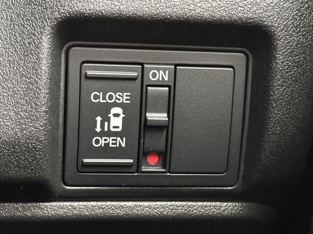 HONDA N BOX CUSTOM 2024 Image 31