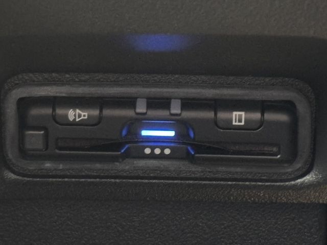 HONDA N BOX CUSTOM 2024 Image 31