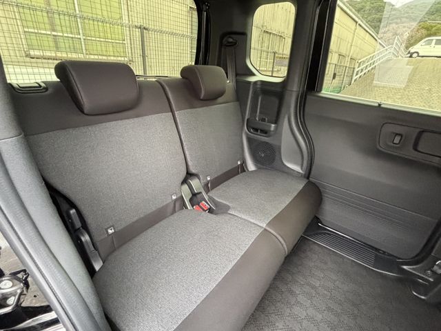 HONDA N BOX CUSTOM 2024 Image 31