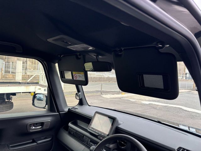 HONDA N BOX CUSTOM 2024 Image 31