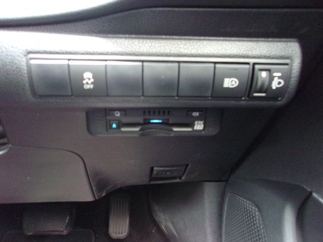 TOYOTA COROLLA SPORT HYBRID 2020 Image 31