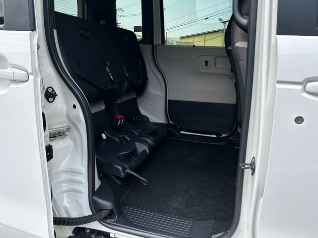 HONDA N BOX 2024 Image 31