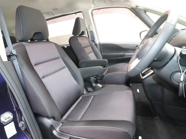 NISSAN SERENA  S-HYBRID 2018 Image 31