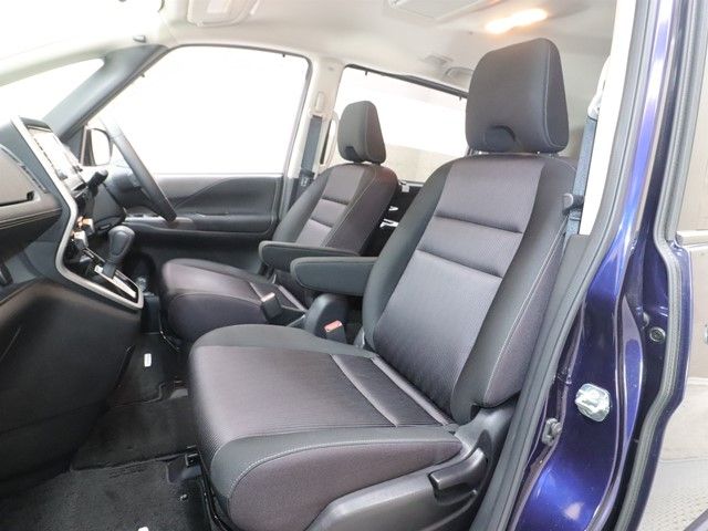 NISSAN SERENA  S-HYBRID 2018 Image 31