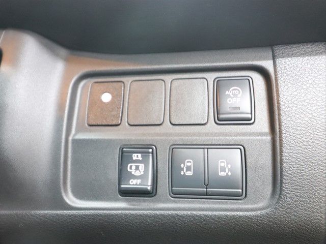 NISSAN SERENA  S-HYBRID 2018 Image 31