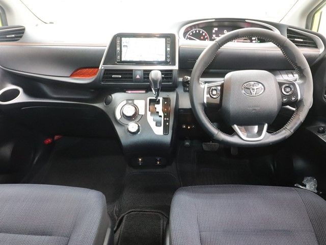TOYOTA SIENTA 2015 Image 31
