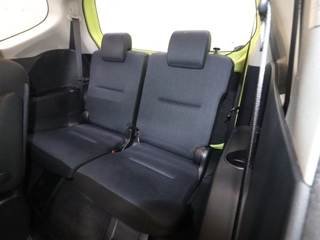 TOYOTA SIENTA 2015 Image 31