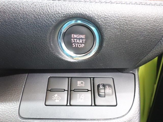 TOYOTA SIENTA 2015 Image 31