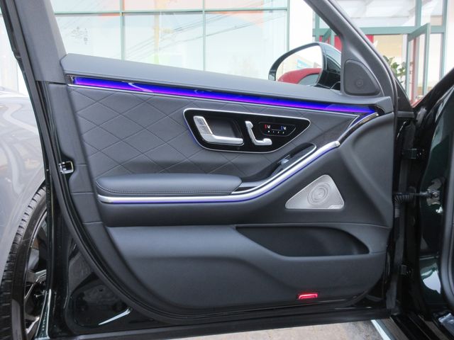 MERCEDES BENZ S CLAS 2025 Image 31
