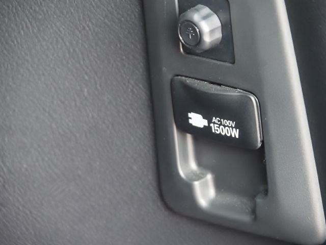 TOYOTA ALPHARD HYBRID 4WD 2023 Image 31