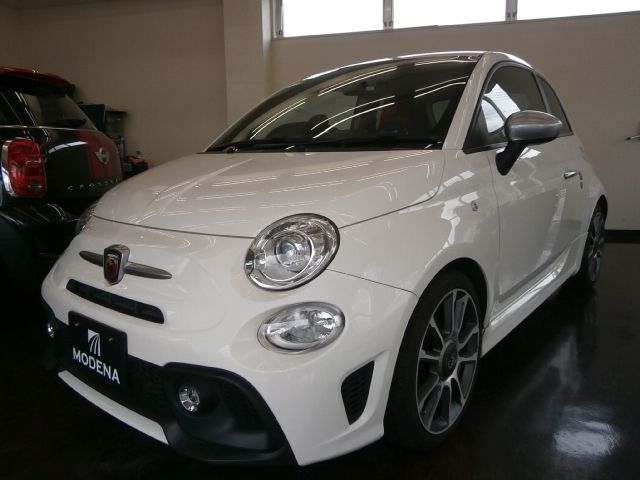 FIAT ABARTH 595 2019 Image 31