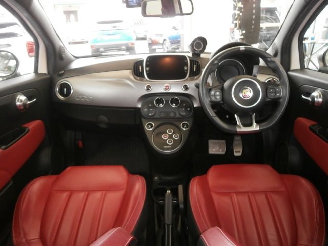 FIAT ABARTH 595 2019 Image 31