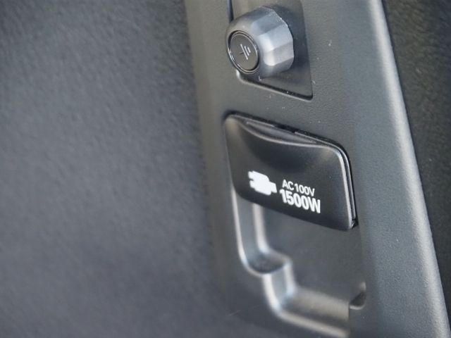 TOYOTA ALPHARD HYBRID 4WD 2021 Image 31