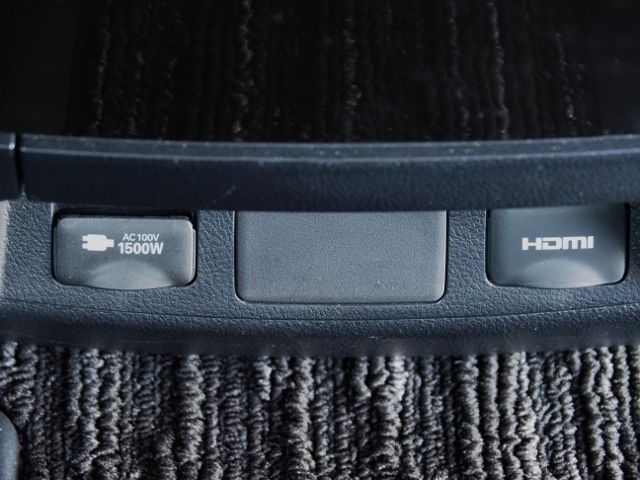 TOYOTA ALPHARD HYBRID 4WD 2021 Image 31