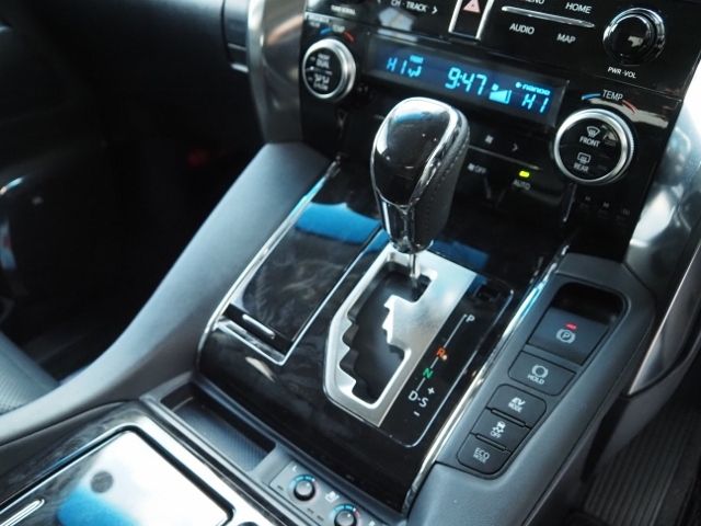 TOYOTA ALPHARD HYBRID 4WD 2021 Image 31