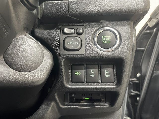 TOYOTA HIACE VAN 2WD 2021 Image 31