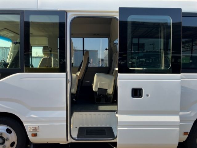 TOYOTA COASTER BIG VAN 2018 Image 31