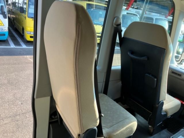 TOYOTA COASTER BIG VAN 2018 Image 31