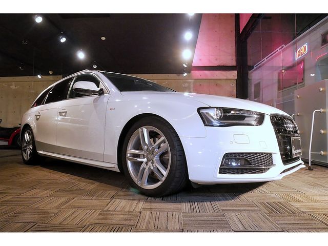 AUDI A4 AVANT 2013 Image 31