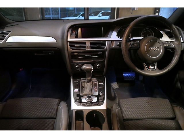 AUDI A4 AVANT 2013 Image 31