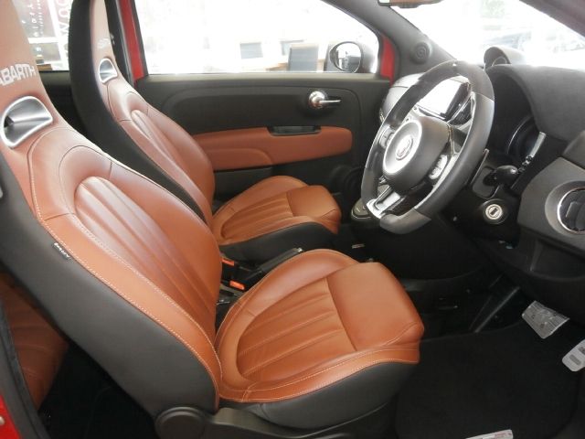 FIAT ABARTH 595 2019 Image 31