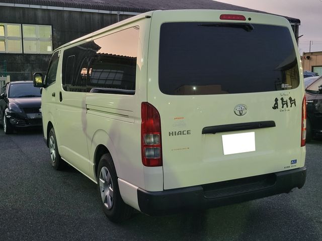 TOYOTA HIACE VAN 2WD 2021 Image 31