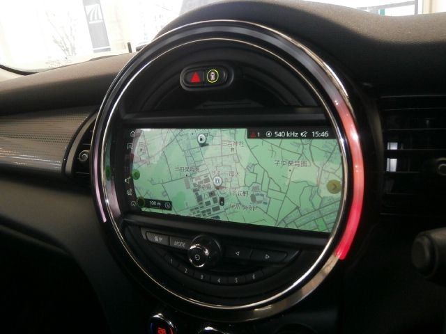 BMW MINI COOPER D 2018 Image 31