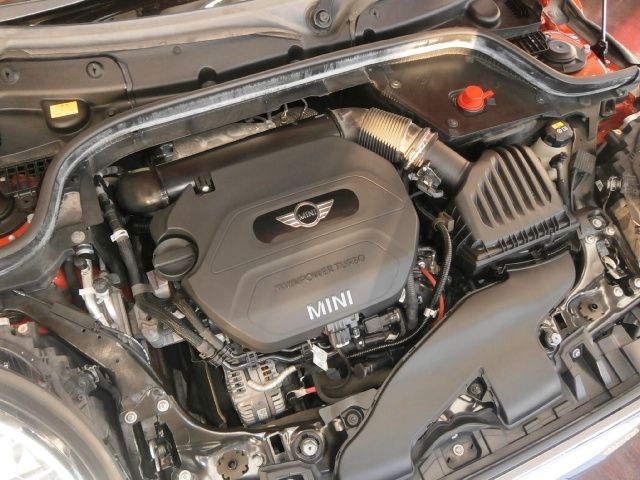 BMW MINI COOPER D 2018 Image 31