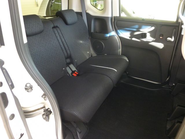 HONDA N BOX CUSTOM 4WD 2016 Image 31