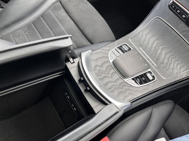 MERCEDES BENZ GLC CL 2019 Image 31