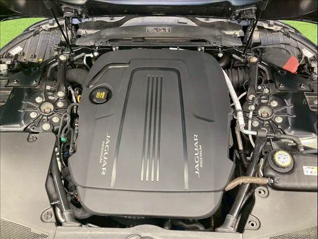 JAGUAR F TYPE COUPE 2020 Image 31