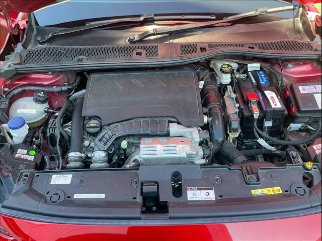 PEUGEOT 208 2020 Image 31