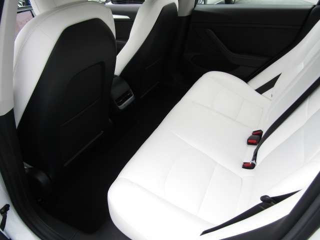 TESLA MODEL 3 2021 Image 31