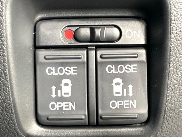 HONDA N BOX CUSTOM 2015 Image 31