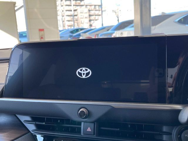 TOYOTA CROWN SEDAN HYBRID 2024 Image 31