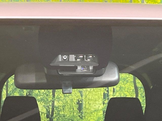 TOYOTA VOXY 2018 Image 31