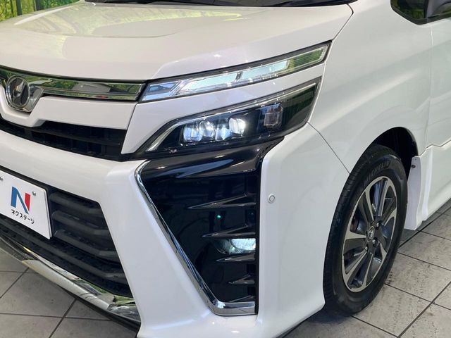 TOYOTA VOXY 2018 Image 31