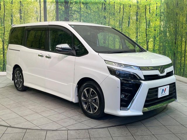 TOYOTA VOXY 2018 Image 31