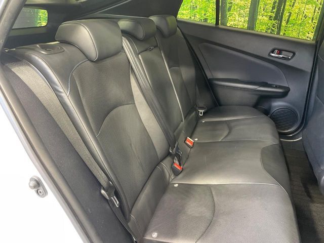 TOYOTA PRIUS 2017 Image 31