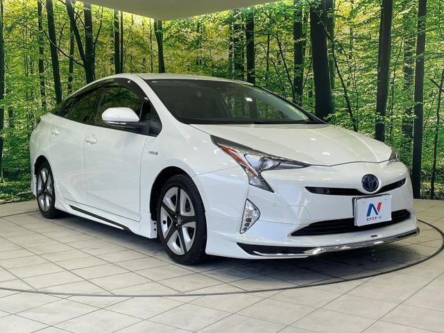 TOYOTA PRIUS 2017 Image 31