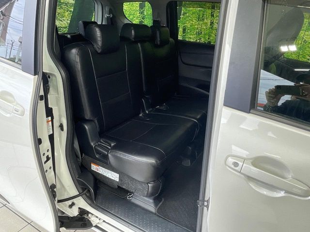 TOYOTA SIENTA HYBRID 2021 Image 31