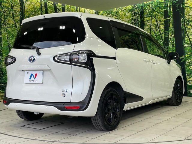 TOYOTA SIENTA HYBRID 2021 Image 31