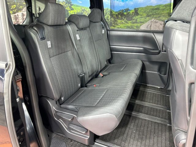 TOYOTA NOAH HYBRID 2023 Image 31