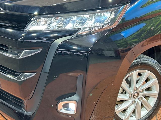 TOYOTA NOAH HYBRID 2023 Image 31