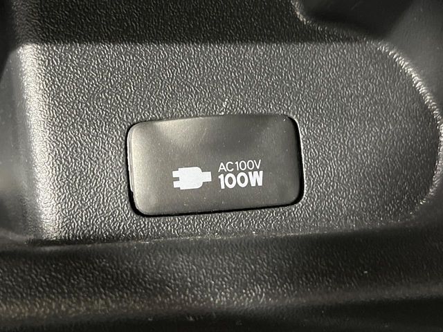 TOYOTA HIACE VAN 4WD 2022 Image 31