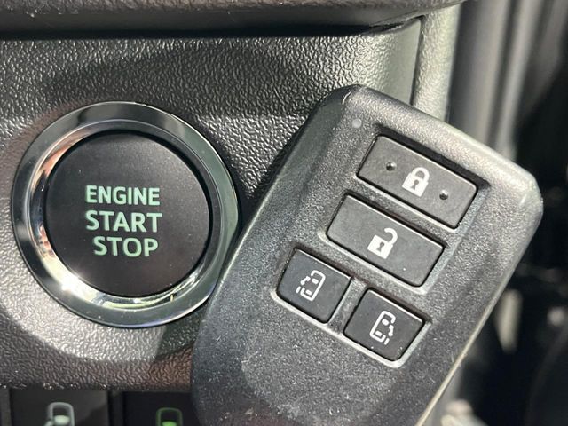 TOYOTA HIACE VAN 4WD 2022 Image 31