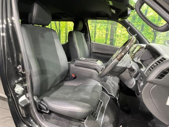 TOYOTA HIACE VAN 4WD 2022 Image 31