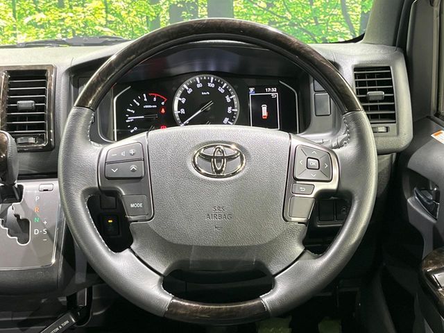 TOYOTA HIACE VAN 4WD 2022 Image 31