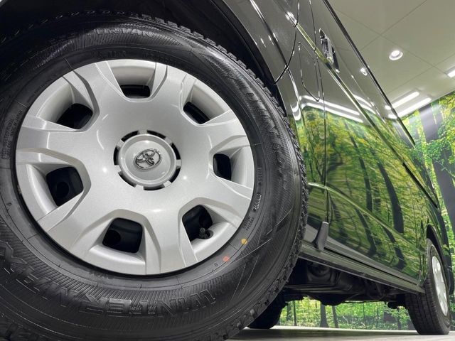 TOYOTA HIACE VAN 4WD 2022 Image 31
