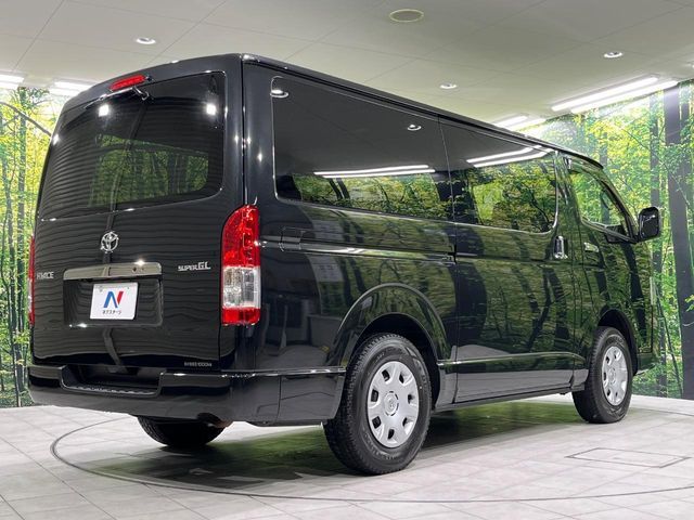 TOYOTA HIACE VAN 4WD 2022 Image 31